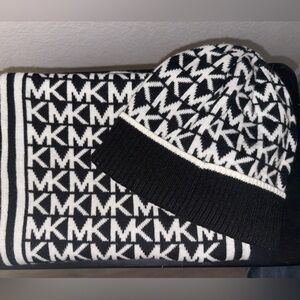 MICHAEL Michael Kors Black and White Knit Set